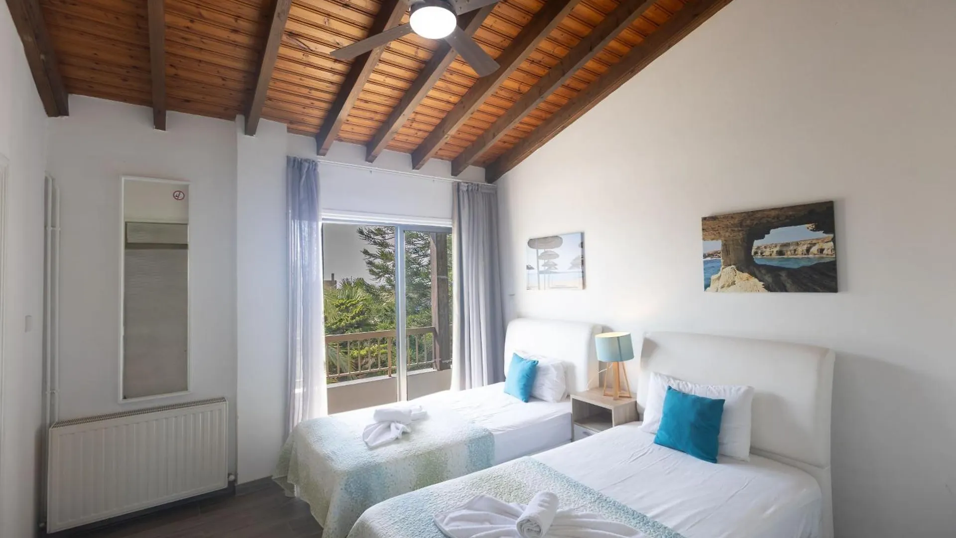 Rosie Villa Agia Napa 0*,